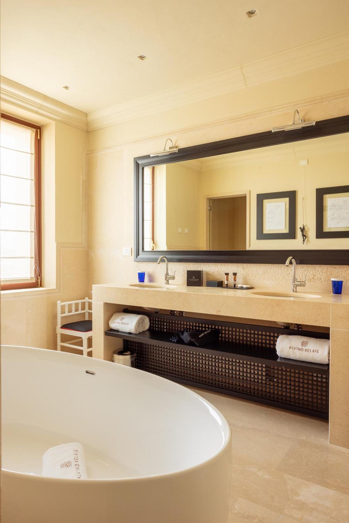 Alvino Relais Mulino Contemporaneo Hotel 4*
